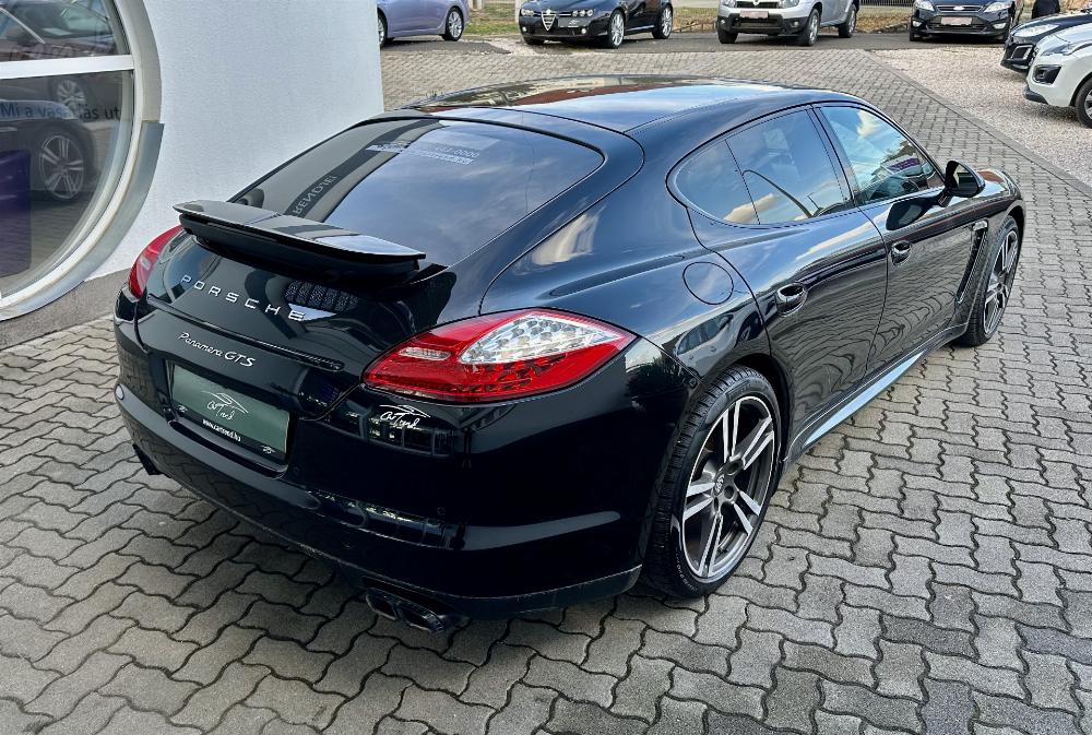 Eladó Porsche Panamera