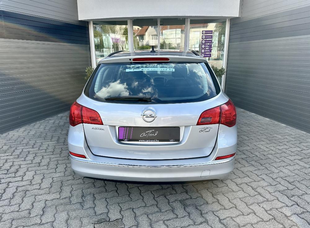 Eladó Opel Astra J