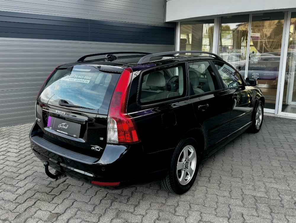 Eladó Volvo V50