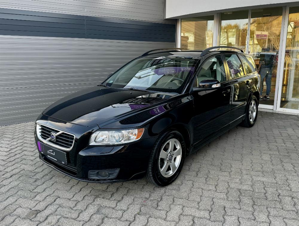 Eladó Volvo V50